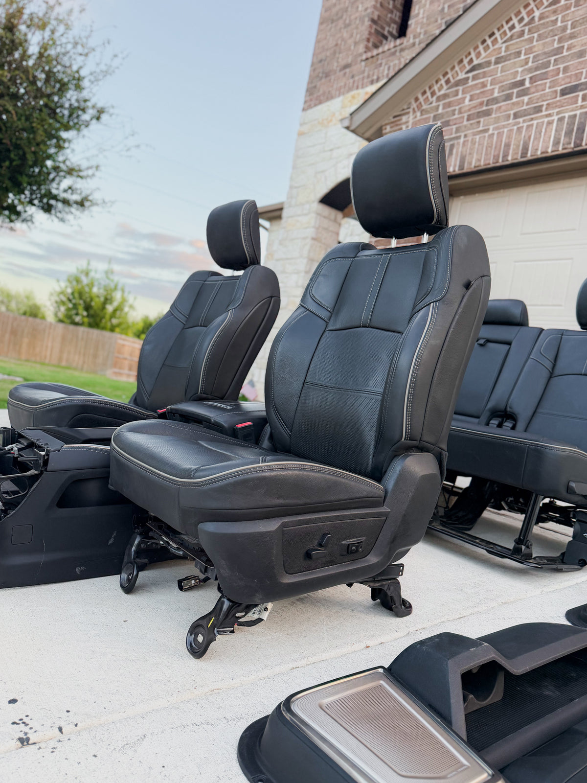 2022 Ram 3500/3500 Limited Interior - Seats, Console, Door Panels