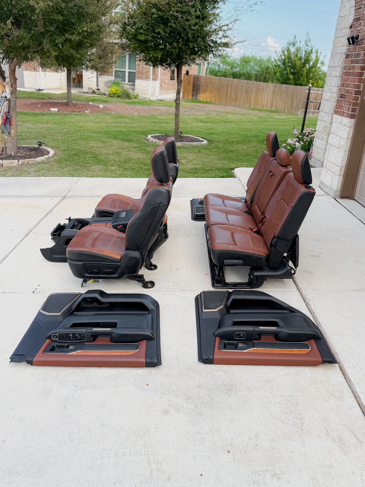 2020 Ram 2500/3500 Laramie Longhorn Megacab Interior - Seats, Console, Door Panels