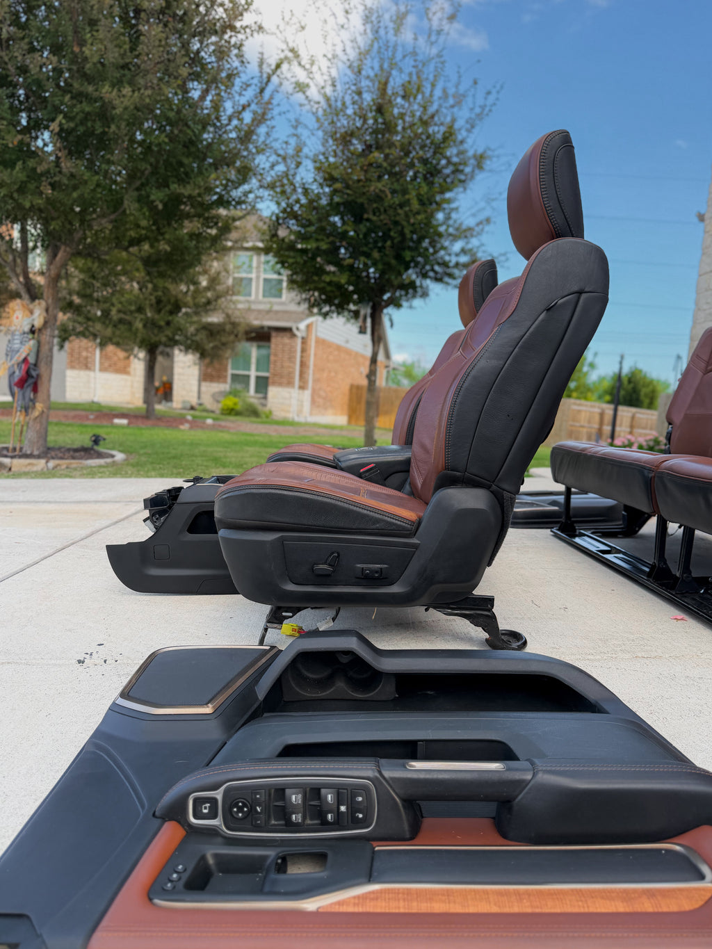 2020 Ram 2500/3500 Laramie Longhorn Megacab Interior - Seats, Console, Door Panels